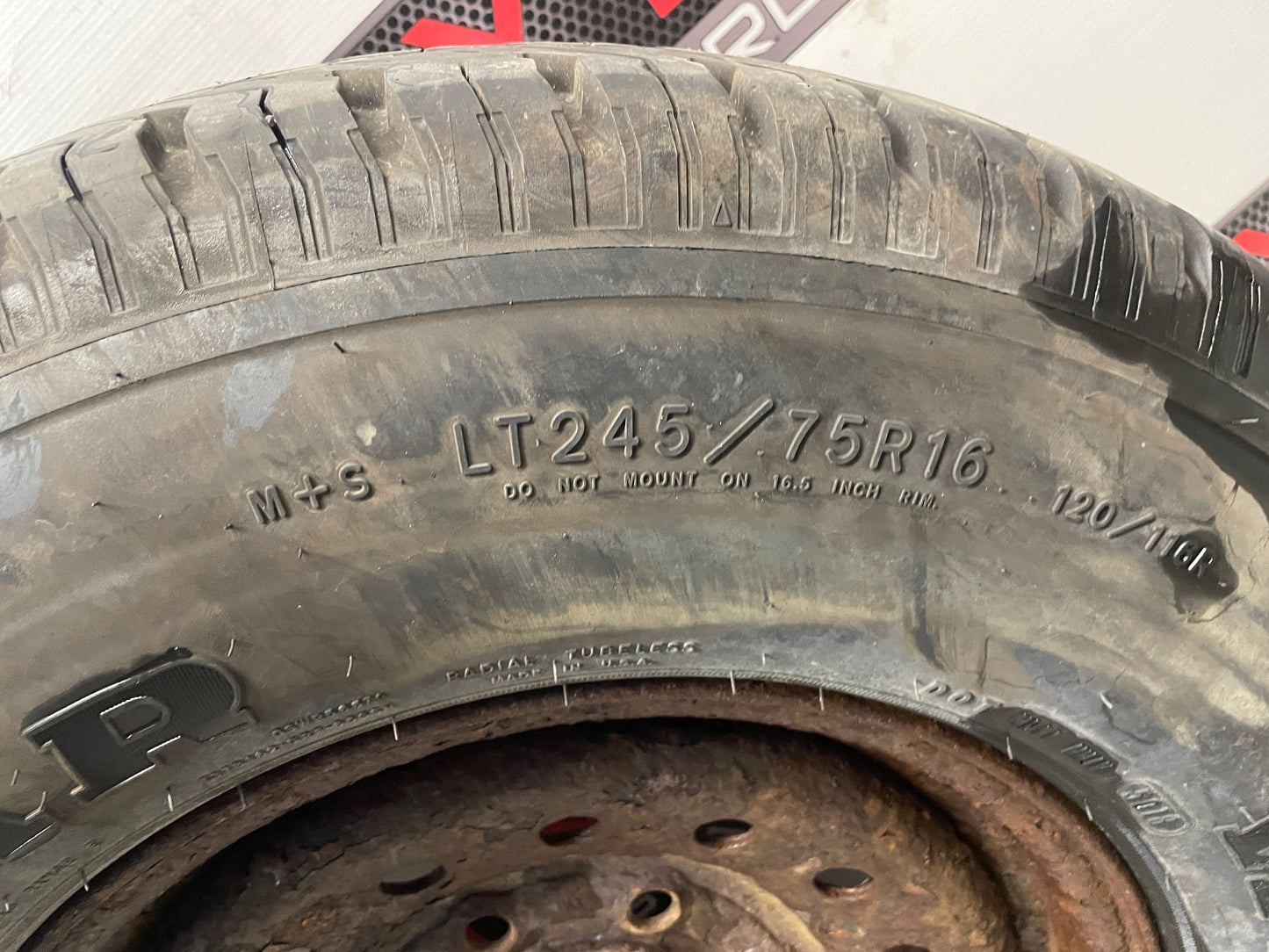 2006 Chevy Silverado C2500 Spare Tire OEM LOCAL PICK UP - Day's Parts Yard