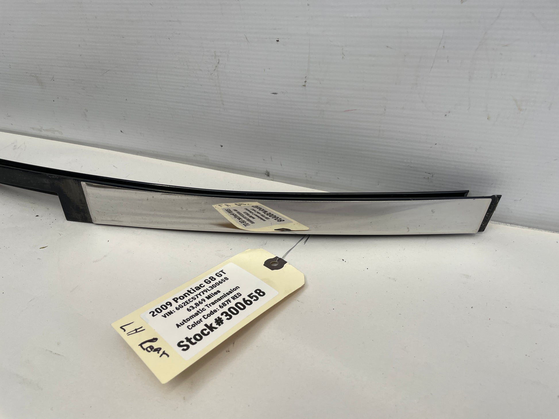 2009 Pontiac G8 GT Rear LH Driver Door Pillar Post Applique Trim OEM - Day's Parts Yard