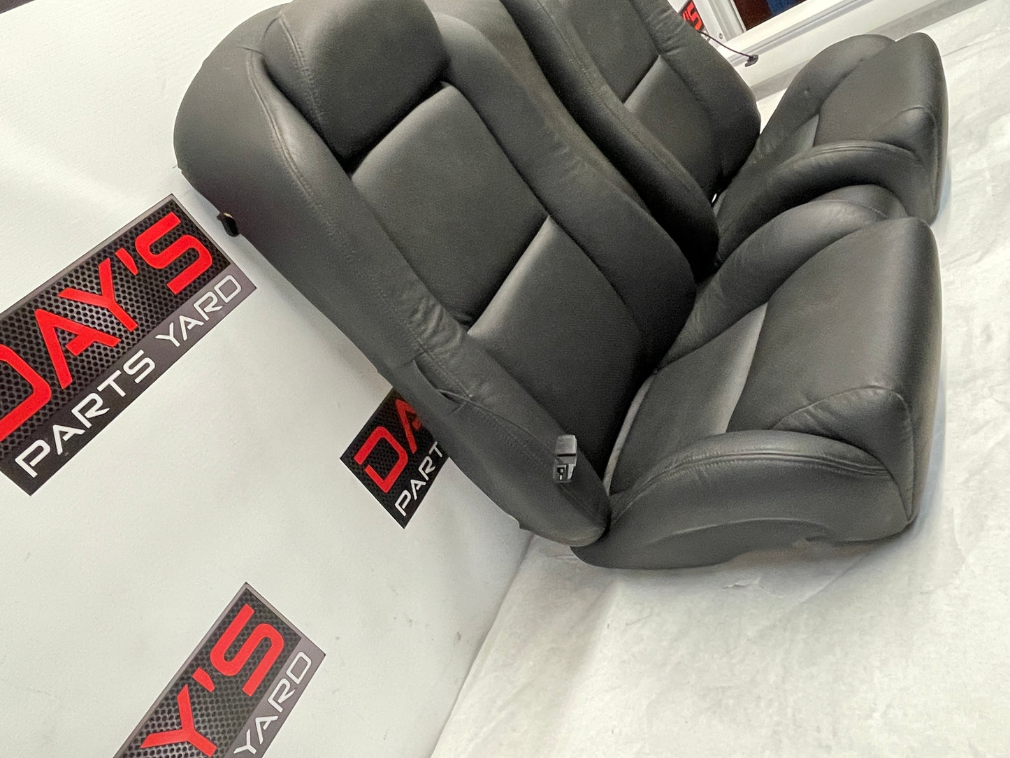 2005 Pontiac GTO Seats Front and Rears Black Leather OEM - Day's Parts Yard