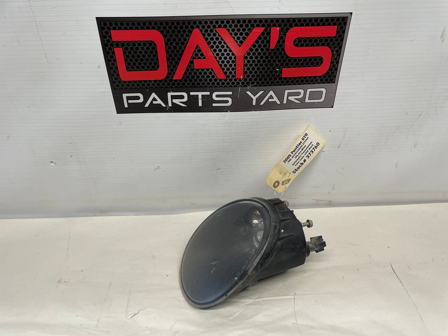 2005 Pontiac GTO LH Driver Front Bumper Fog Light OEM - Day's Parts Yard
