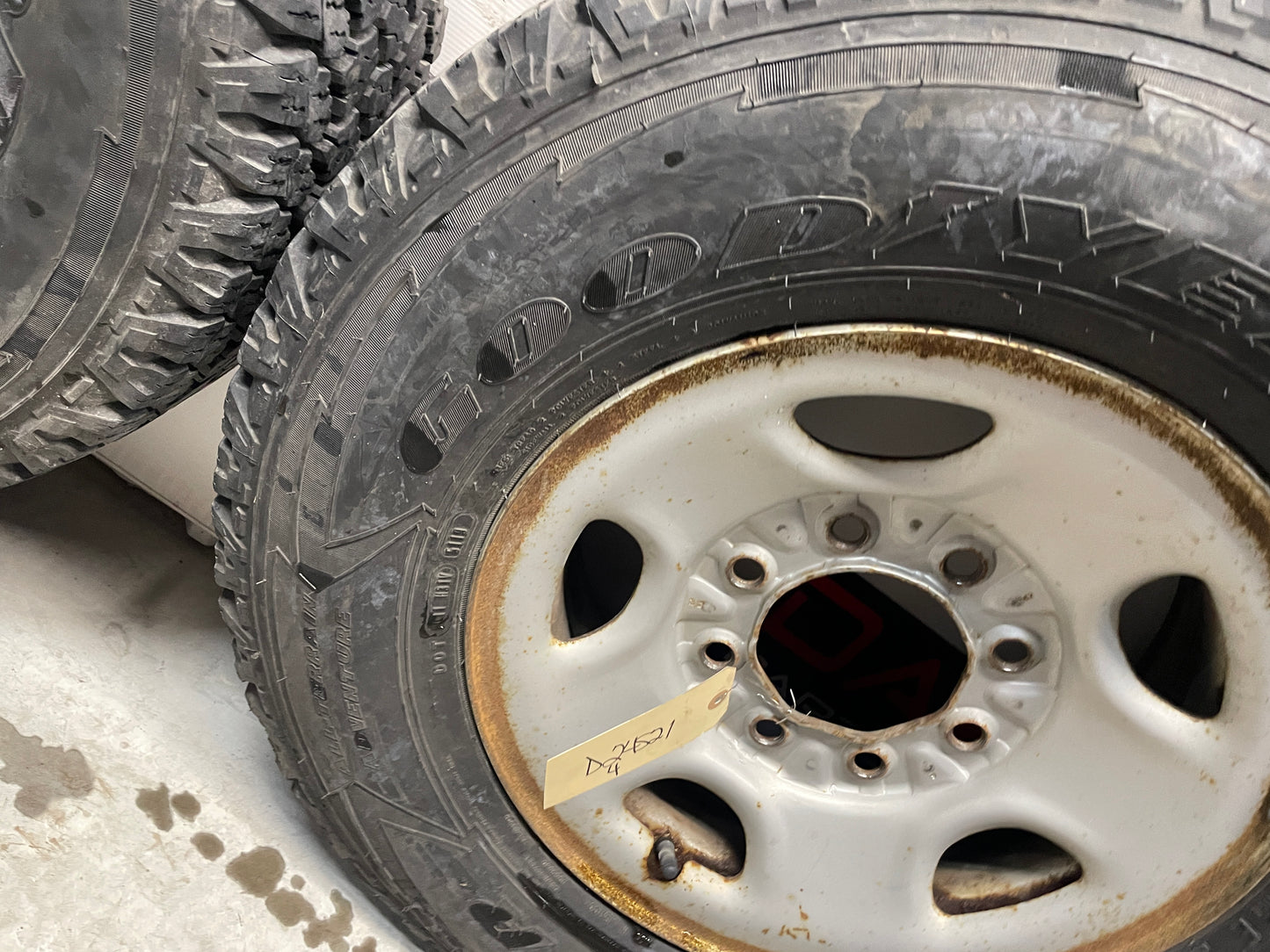 2006 Chevy Silverado C2500 Factory OEM Wheels & Tires - Day's Parts Yard
