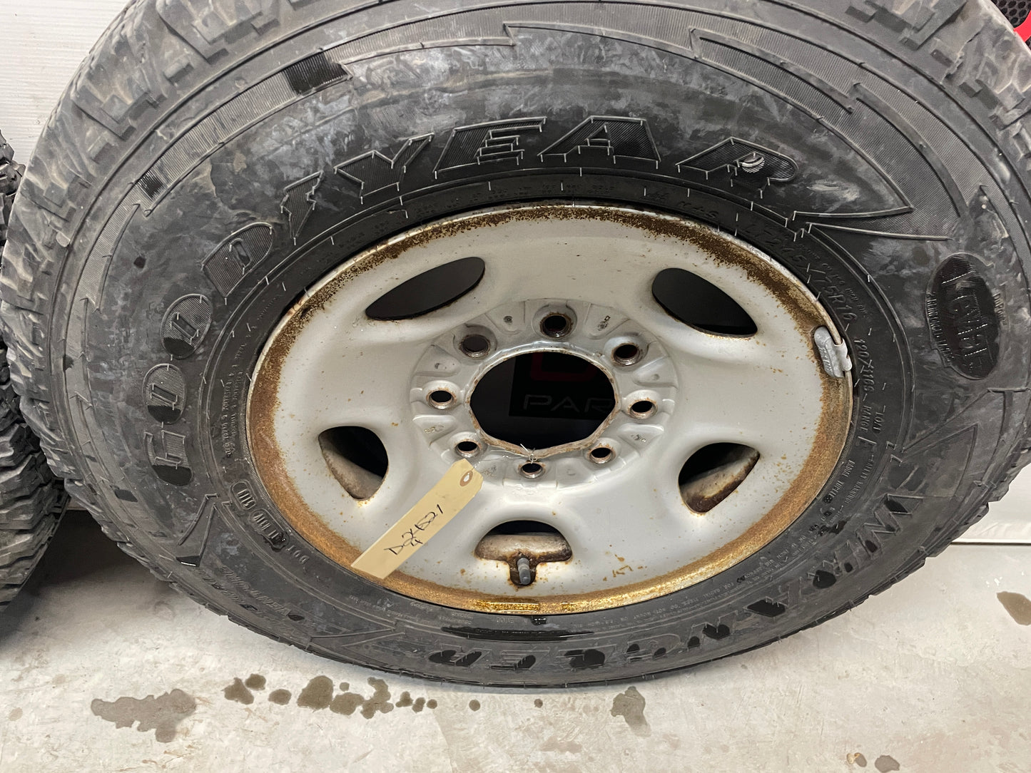 2006 Chevy Silverado C2500 Factory OEM Wheels & Tires - Day's Parts Yard