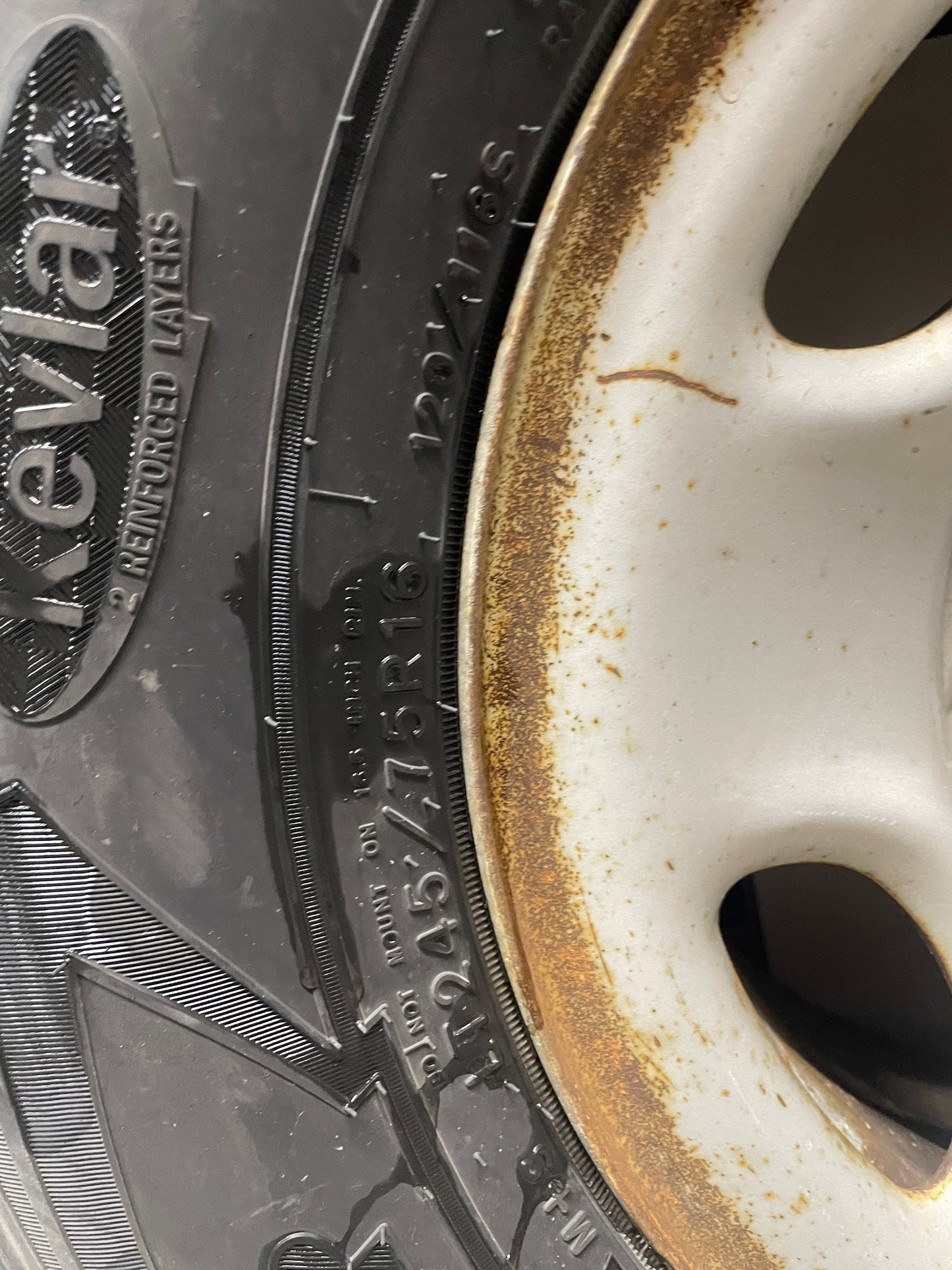 2006 Chevy Silverado C2500 Factory OEM Wheels & Tires - Day's Parts Yard