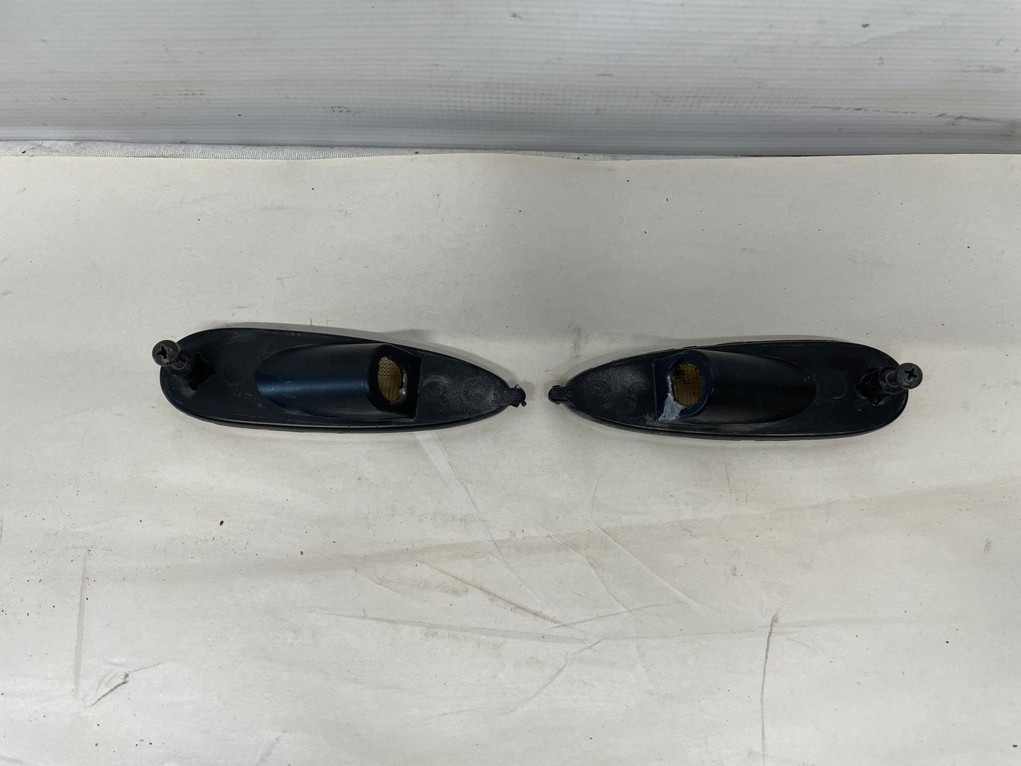 2005 Pontiac GTO LH & RH Bumper Side Marker Light - Day's Parts Yard