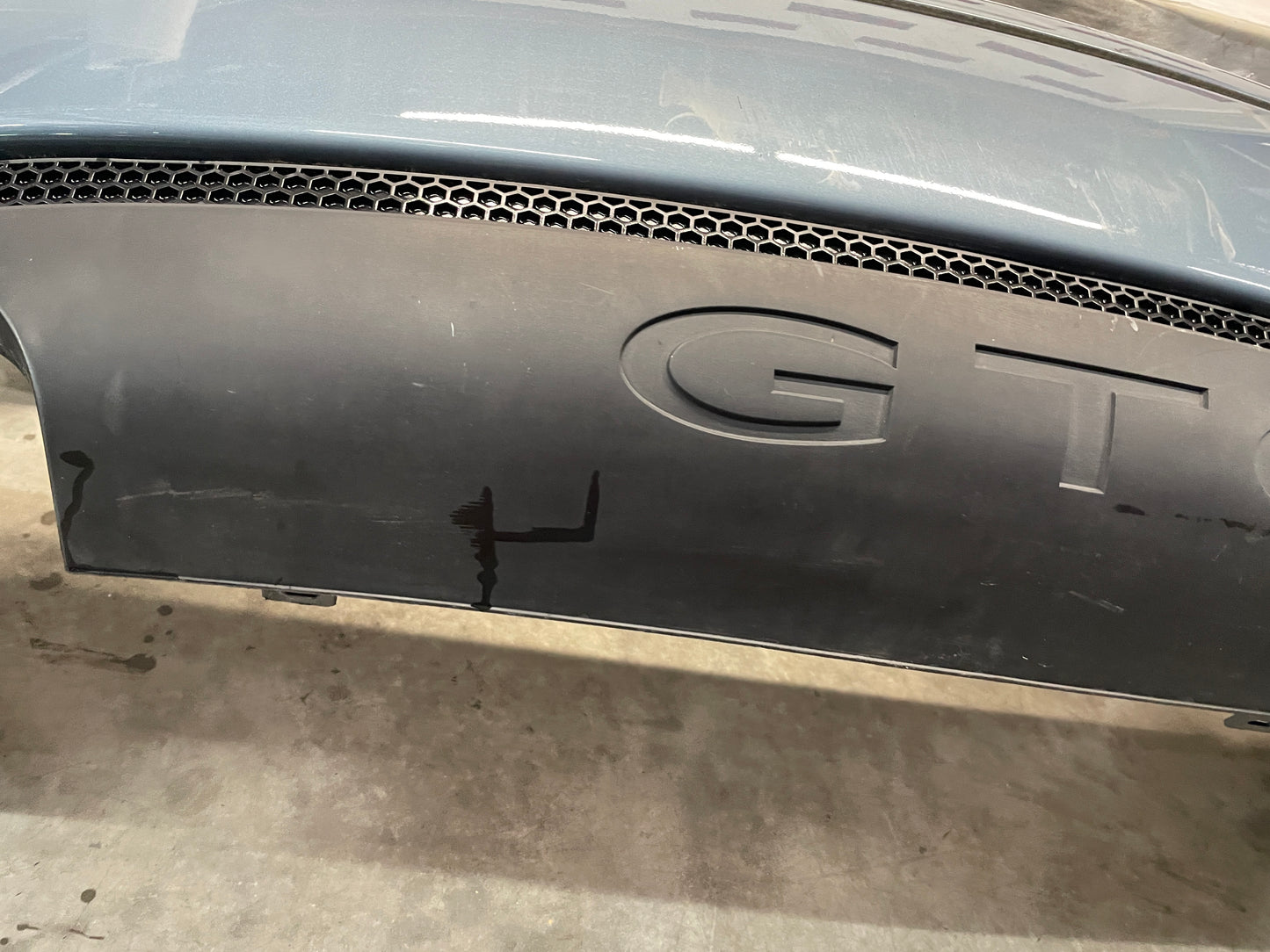 2005 Pontiac GTO Rear Bumper Cover w/ Insert Valance Panel OEM - Day's Parts Yard