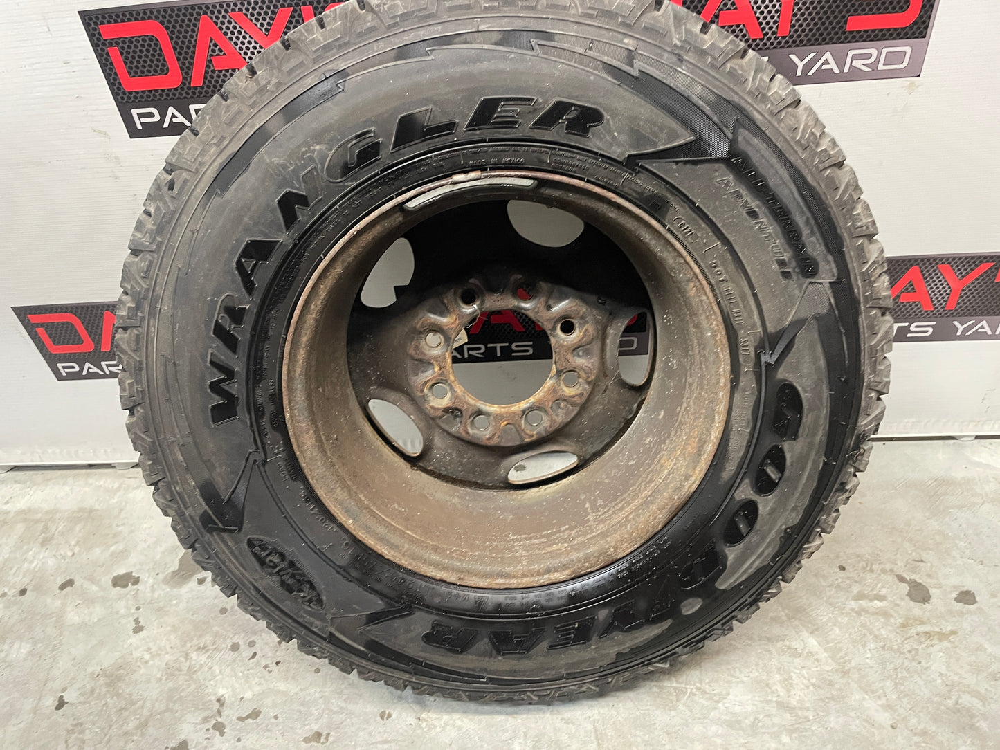 2006 Chevy Silverado C2500 Factory OEM Wheels & Tires - Day's Parts Yard