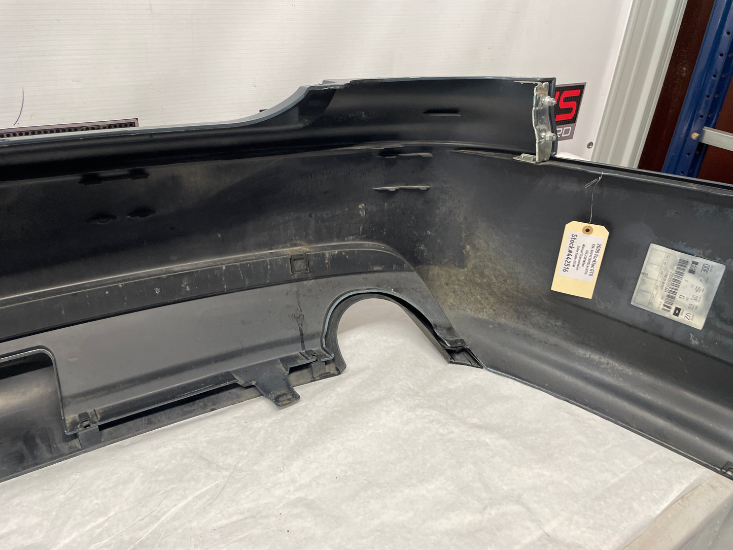 2005 Pontiac GTO Rear Bumper Cover w/ Insert Valance Panel OEM - Day's Parts Yard