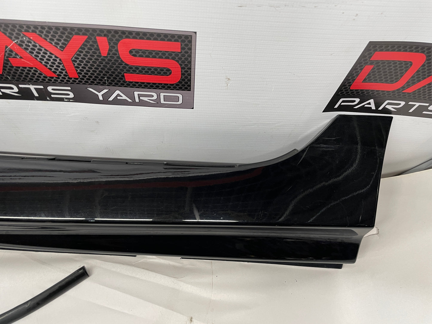 2017 Chevy SS Sedan LH Driver Rocker Molding Trim Panel OEM - Day's Parts Yard