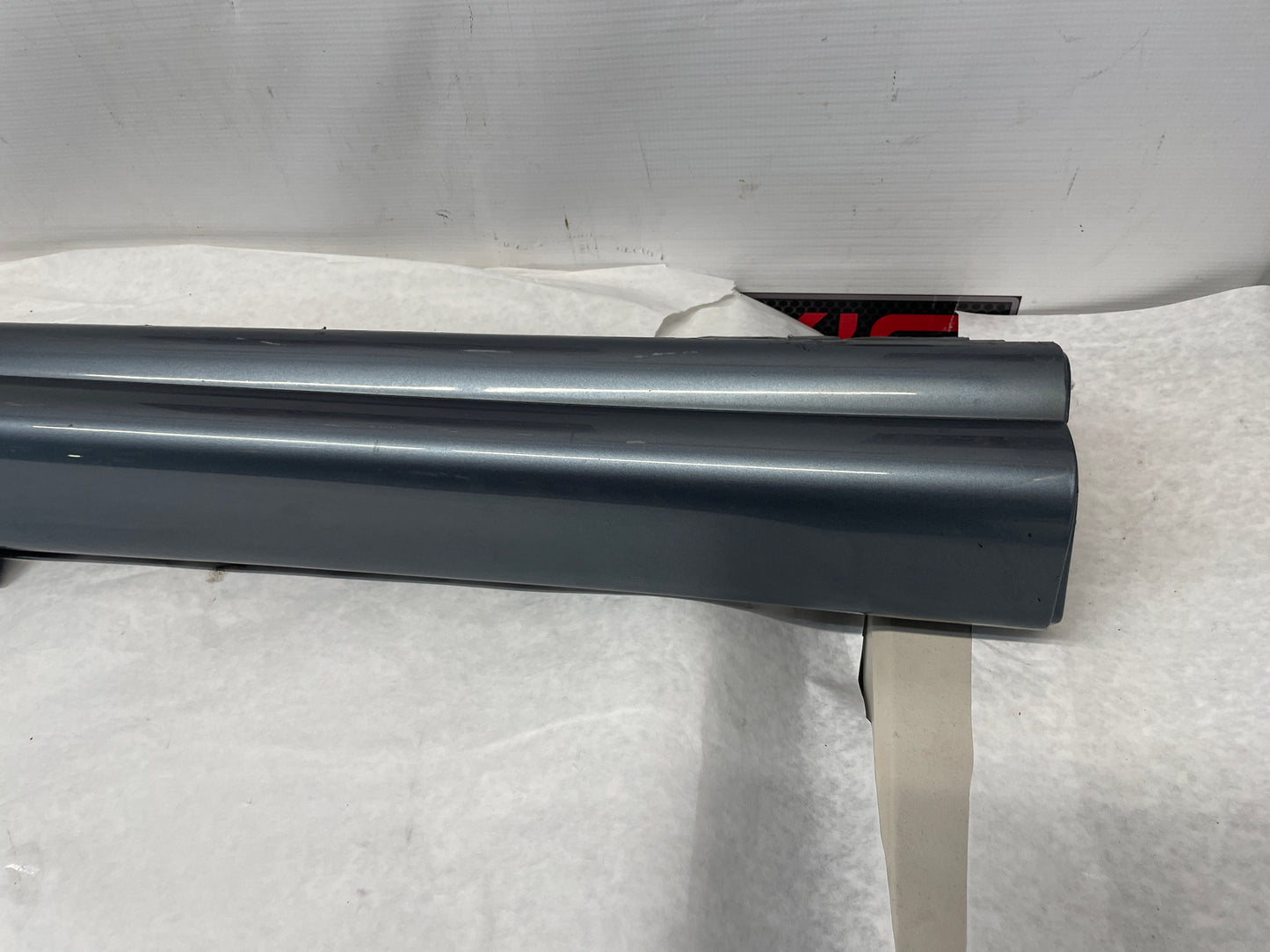 2005 Pontiac GTO RH Passenger Rocker Molding Side Skirt Panel Trim OEM - Day's Parts Yard