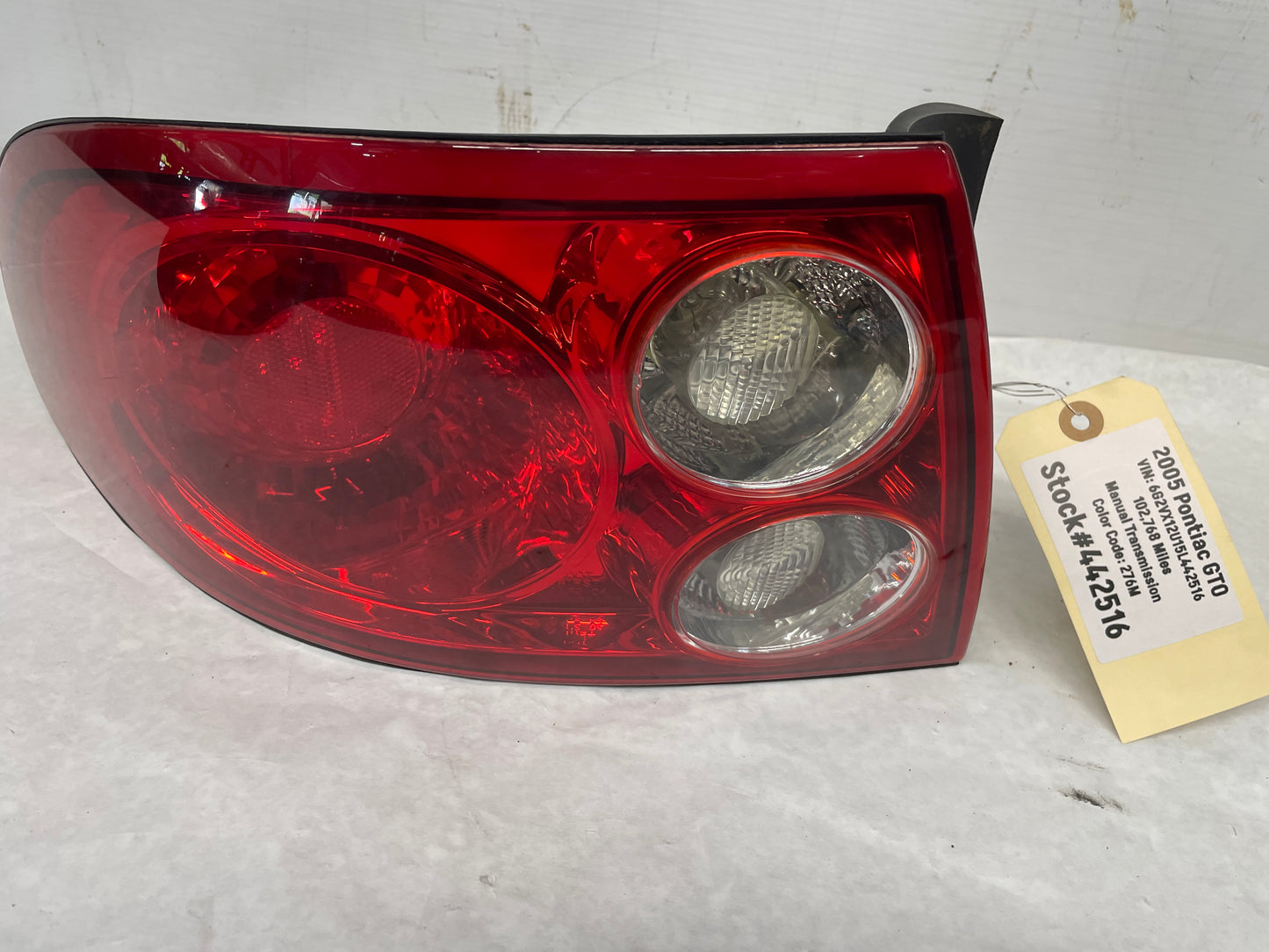 2005 Pontiac GTO LH Driver Tail Light Taillight Lamp OEM - Day's Parts Yard