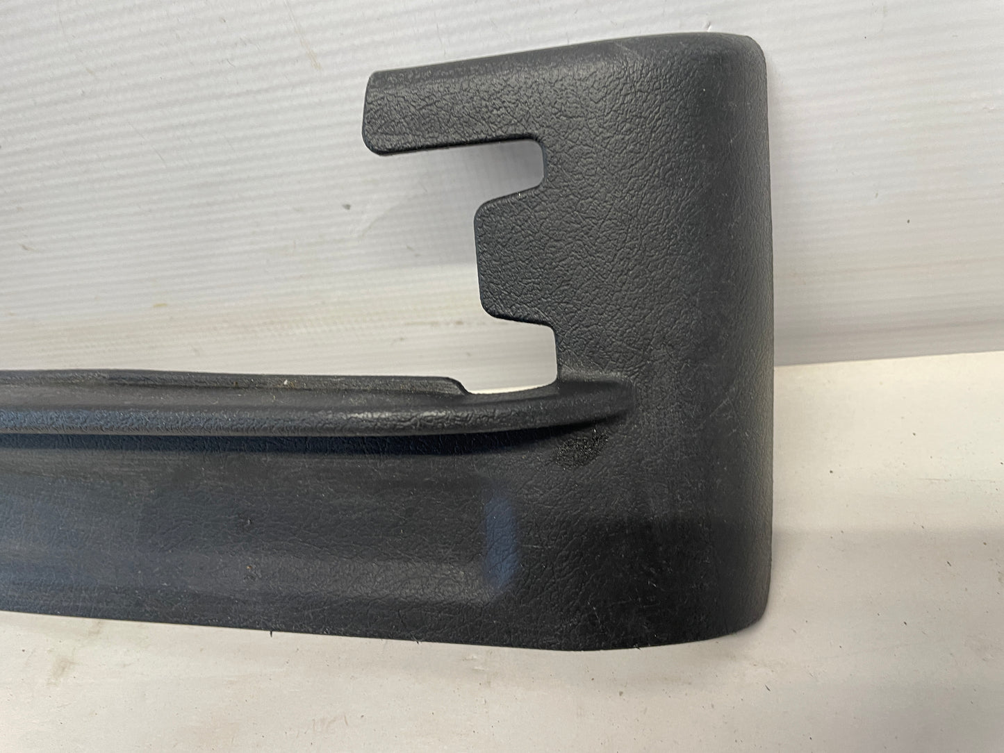 2005 Pontiac GTO Complete RH Passenger 4pc Seat Rail Frame Trim Set OEM - Day's Parts Yard