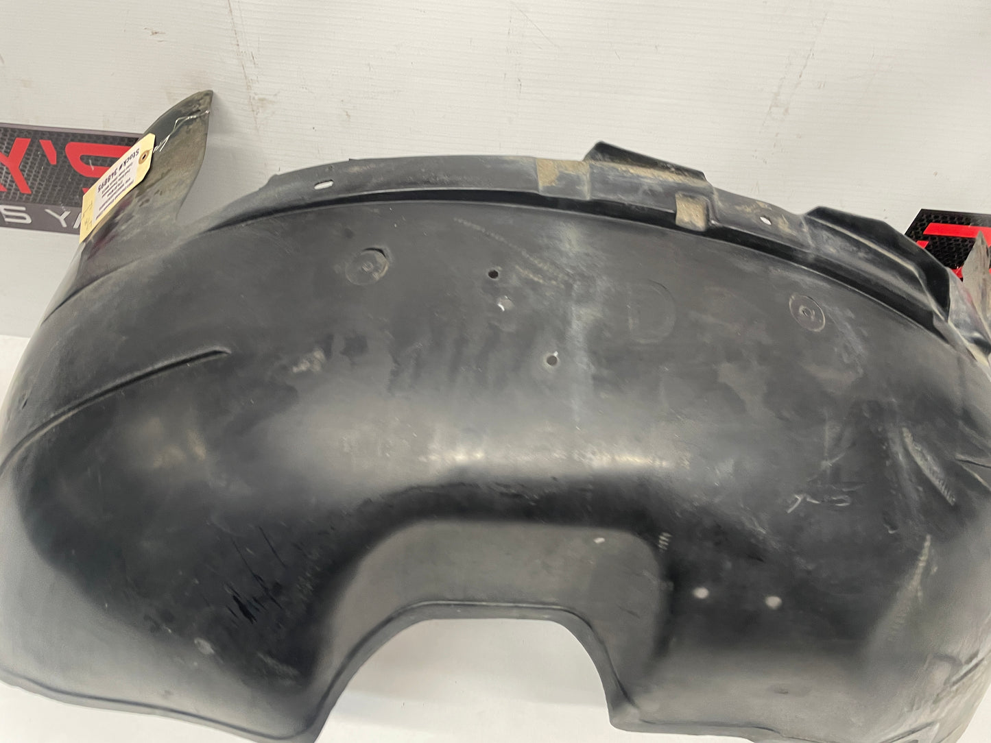 2003 Chevy Silverado C3500 LH Driver Front Fender Wheel Well House Liner OEM - Day's Parts Yard