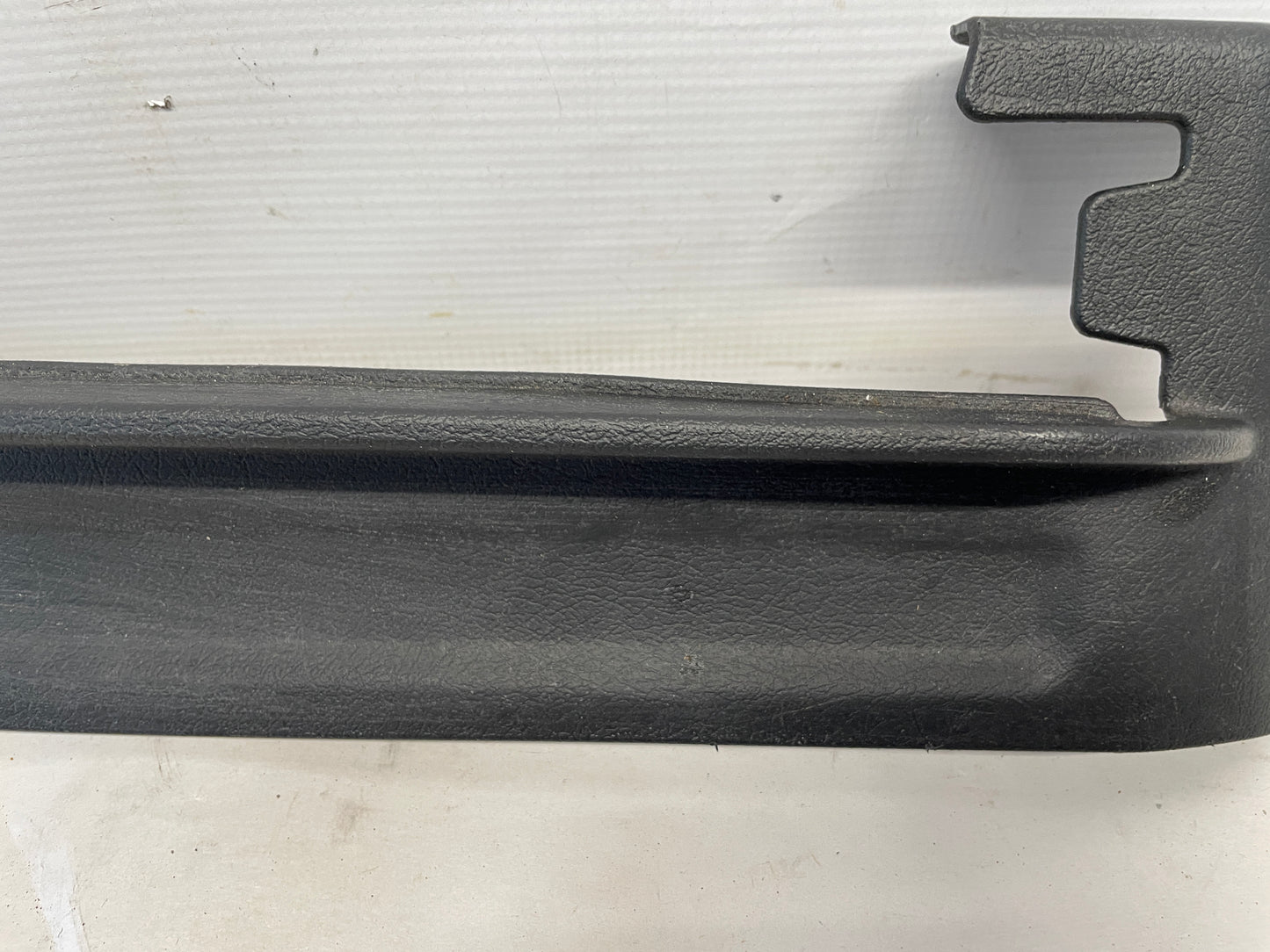 2005 Pontiac GTO Complete RH Passenger 4pc Seat Rail Frame Trim Set OEM - Day's Parts Yard