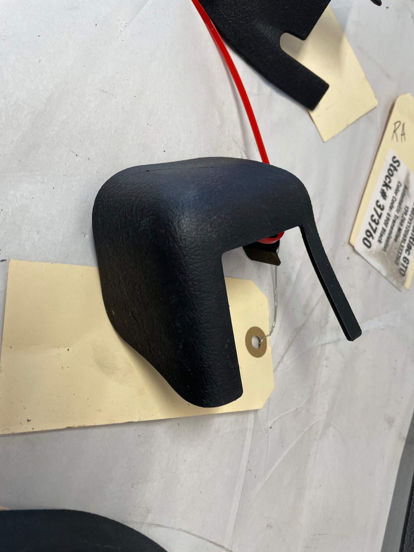 2005 Pontiac GTO Complete RH Passenger 4pc Seat Rail Frame Trim Set OEM - Day's Parts Yard