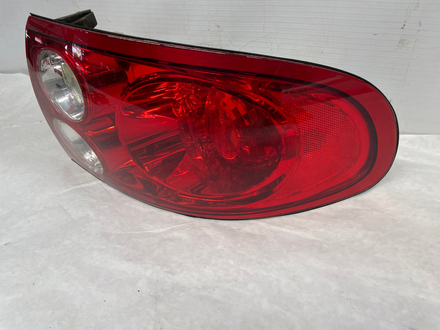 2005 Pontiac GTO RH Passenger Tail Light Taillight Lamp OEM - Day's Parts Yard