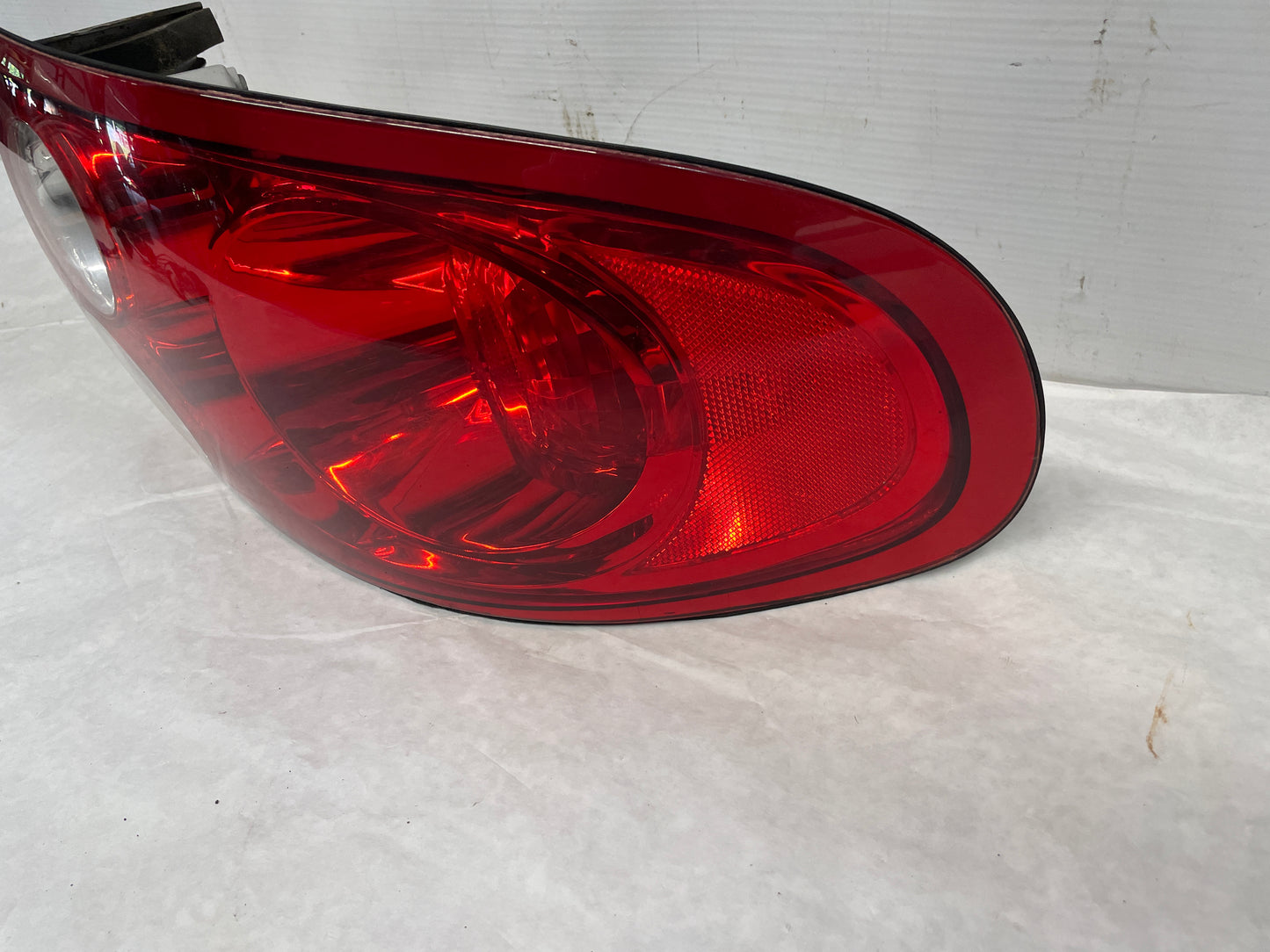 2005 Pontiac GTO RH Passenger Tail Light Taillight Lamp OEM - Day's Parts Yard