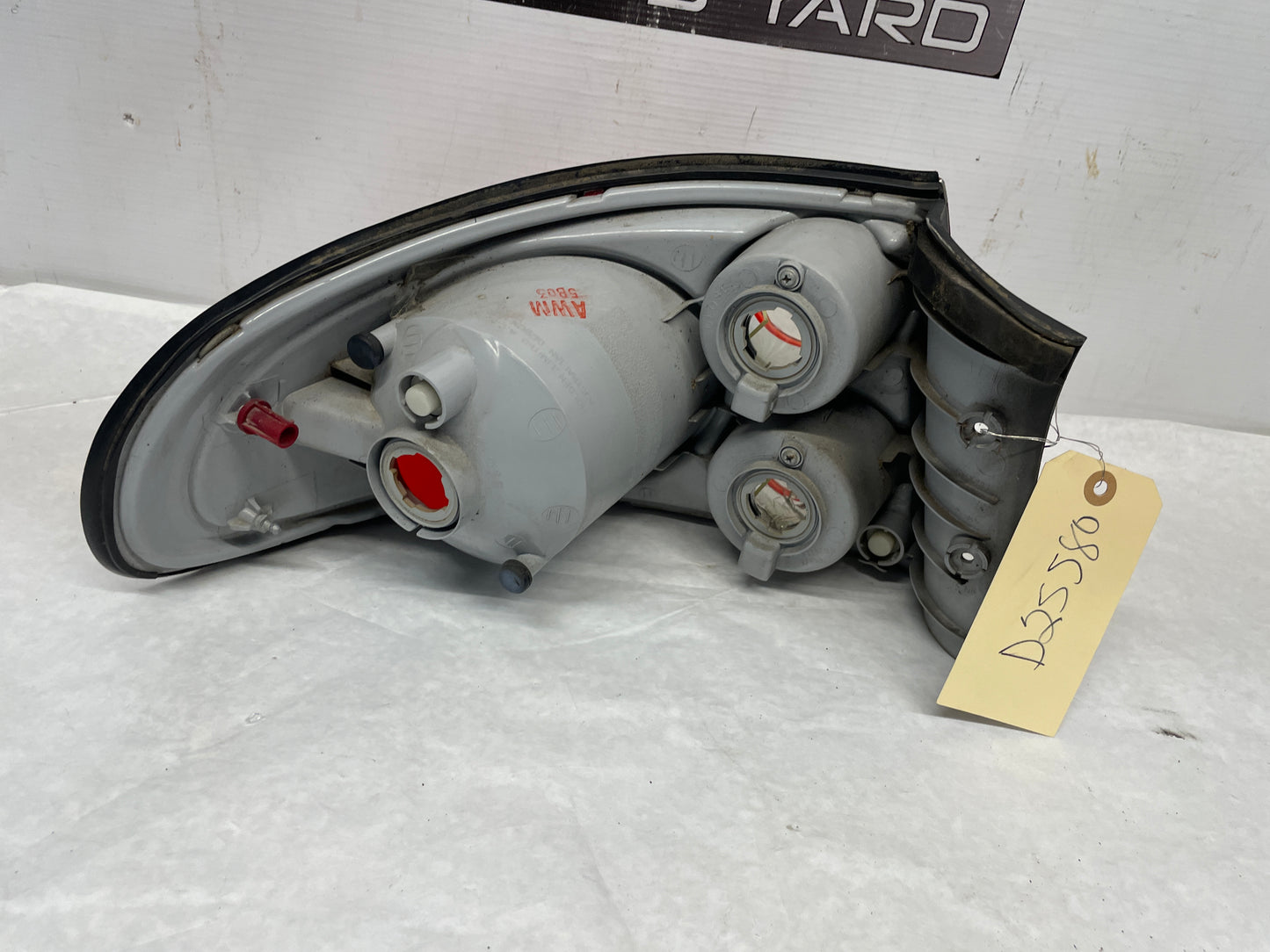 2005 Pontiac GTO RH Passenger Tail Light Taillight Lamp OEM - Day's Parts Yard