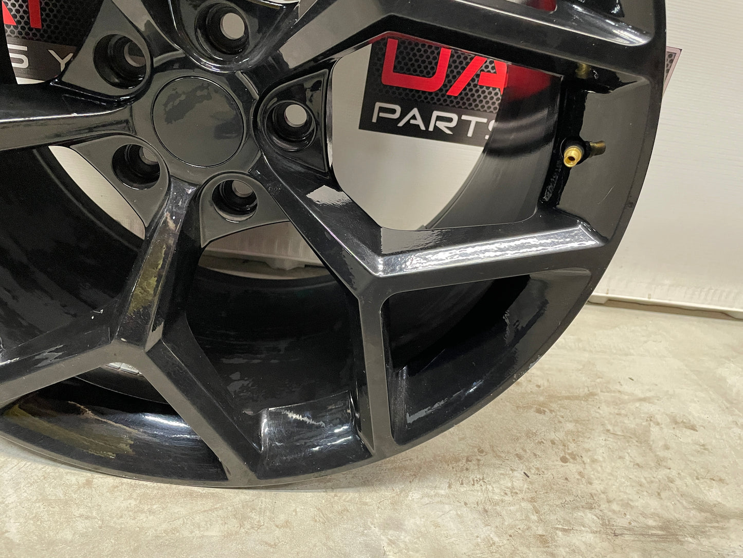 2015 Chevy Camaro SS 1LE Aftermarket Snoke Flake Wheel 20X11 - Day's Parts Yard