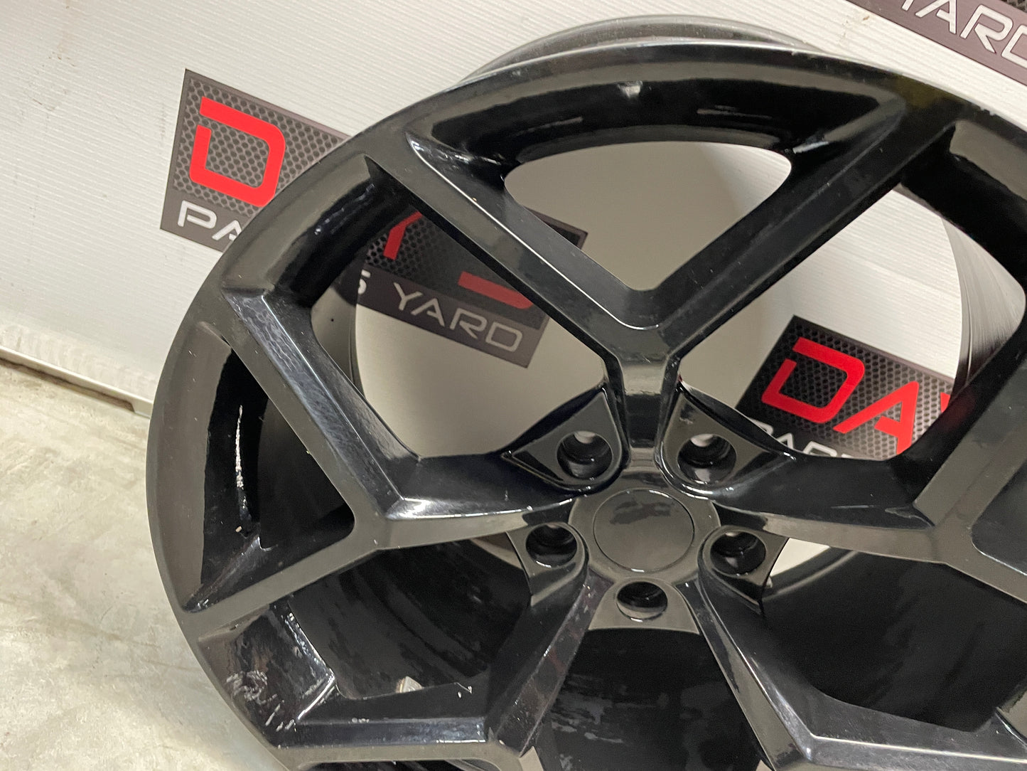 2015 Chevy Camaro SS 1LE Aftermarket Snoke Flake Wheel 20X11 - Day's Parts Yard