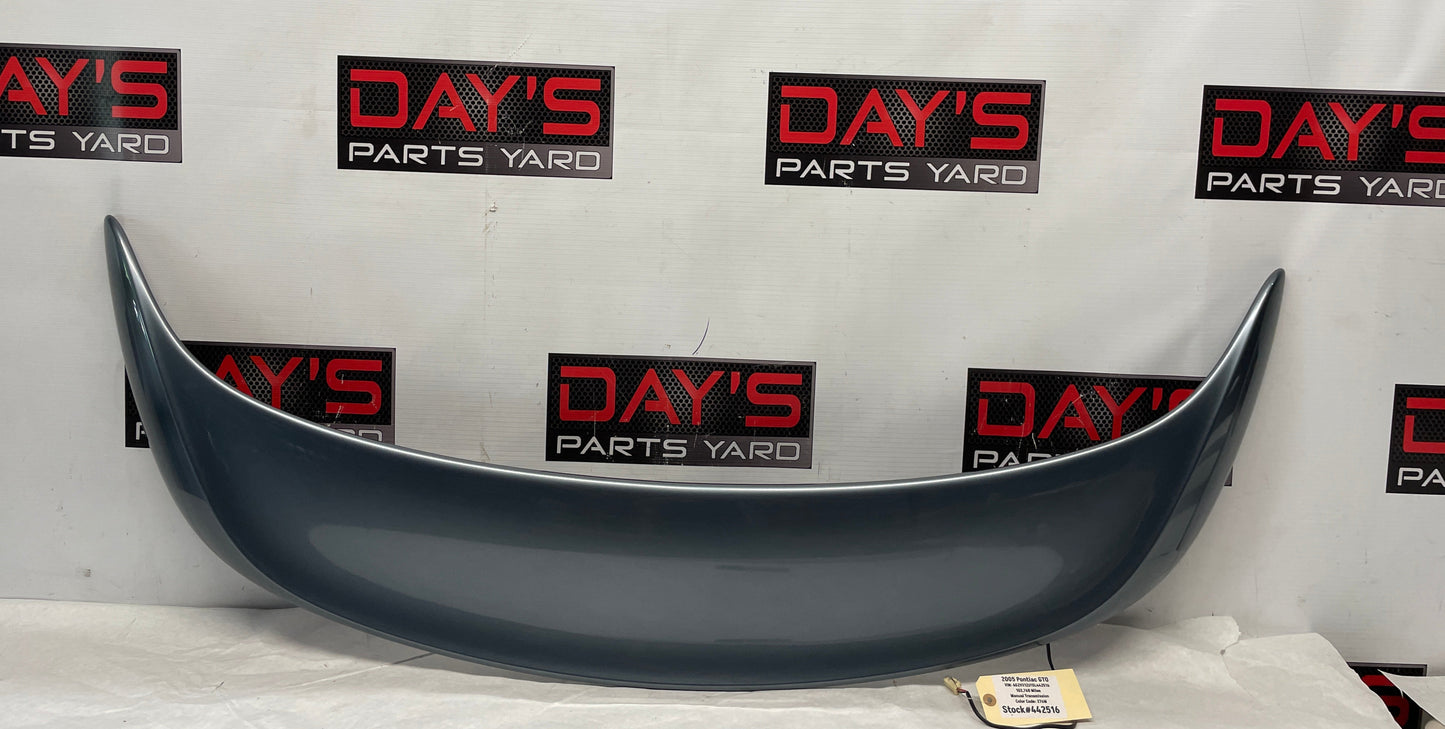 2005 Pontiac GTO Trunk Deck Lid Spoiler Wing w/ Light OEM - Day's Parts Yard