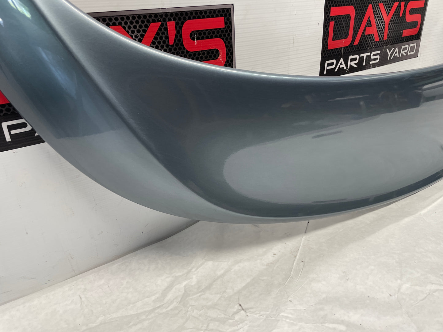 2005 Pontiac GTO Trunk Deck Lid Spoiler Wing w/ Light OEM - Day's Parts Yard
