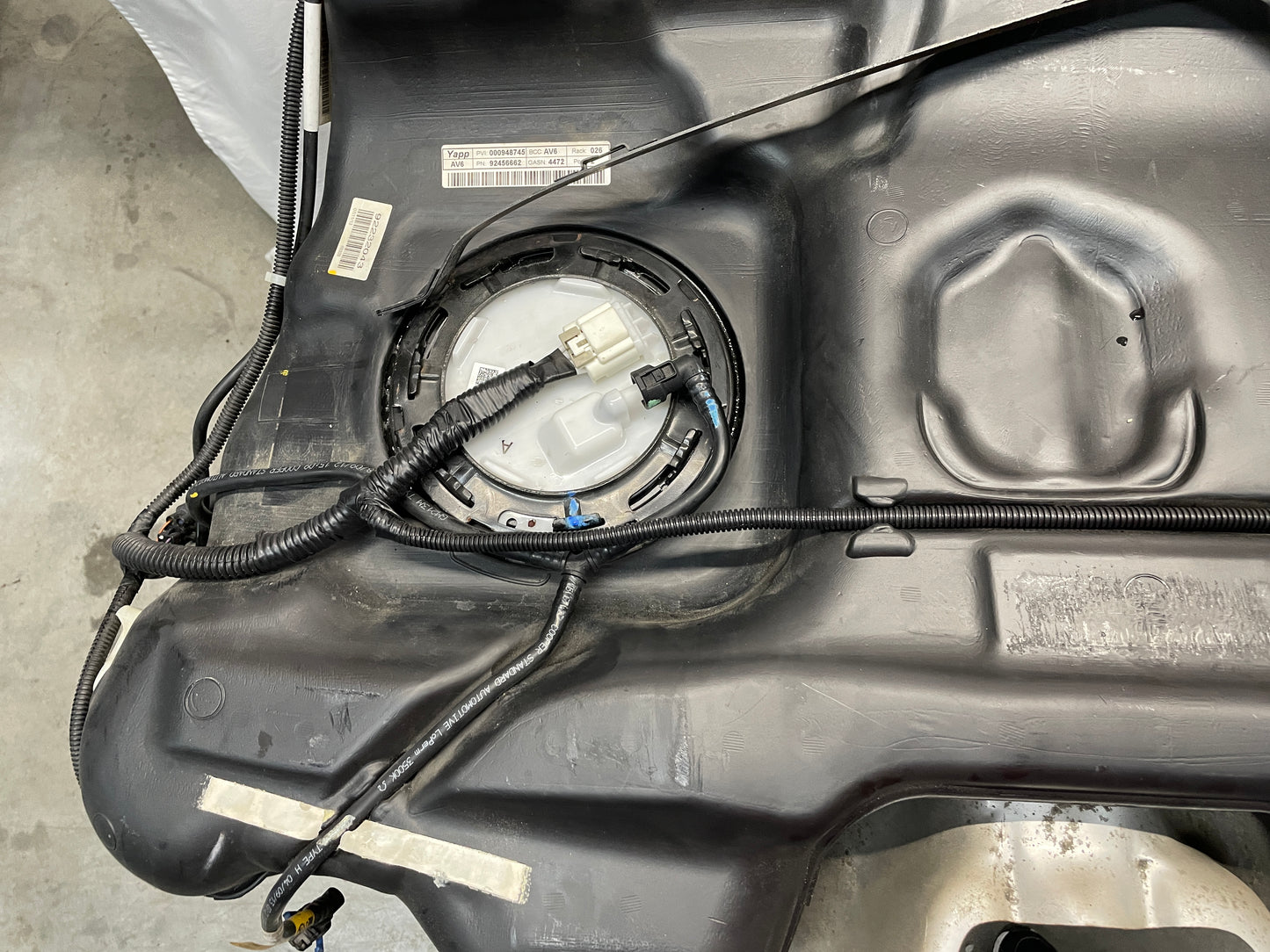 2017 Chevy SS Sedan Complete Fuel Gas Tank and Charcoal Canister OEM - Day's Parts Yard