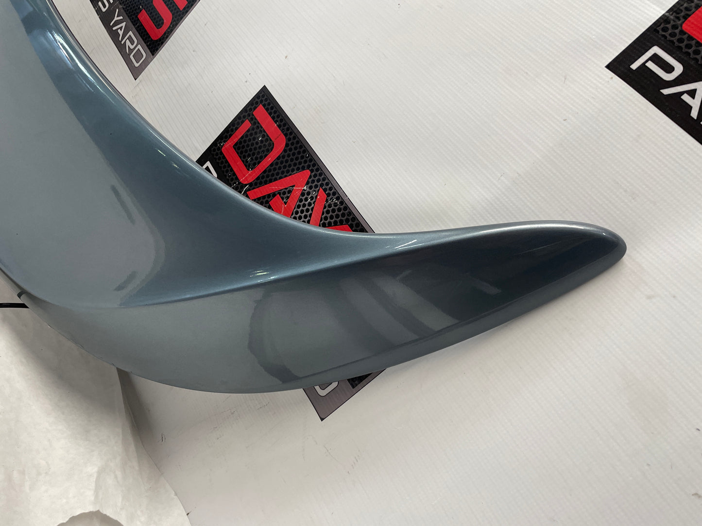 2005 Pontiac GTO Trunk Deck Lid Spoiler Wing w/ Light OEM - Day's Parts Yard