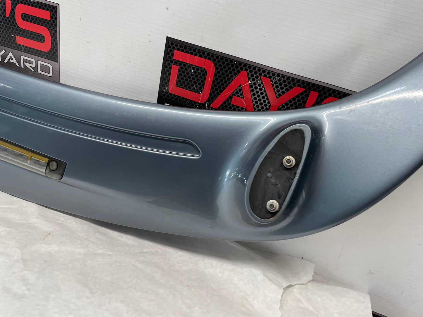 2005 Pontiac GTO Trunk Deck Lid Spoiler Wing w/ Light OEM - Day's Parts Yard