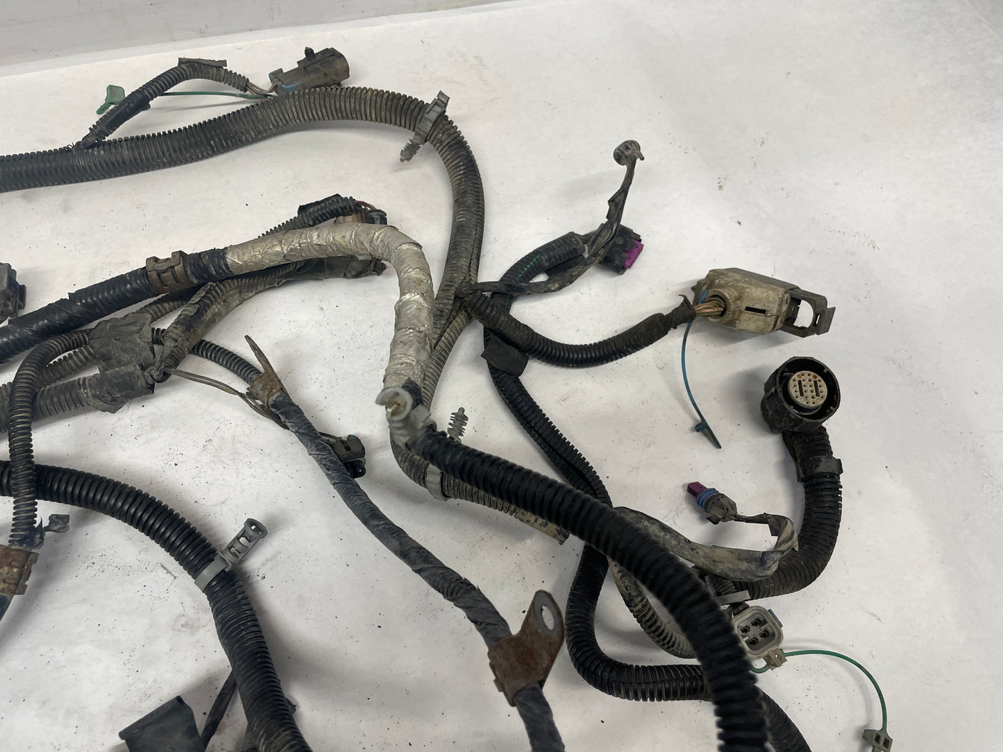 2006 Chevy Silverado C2500 Engine Motor Transmission Wire Wiring Harness OEM - Day's Parts Yard