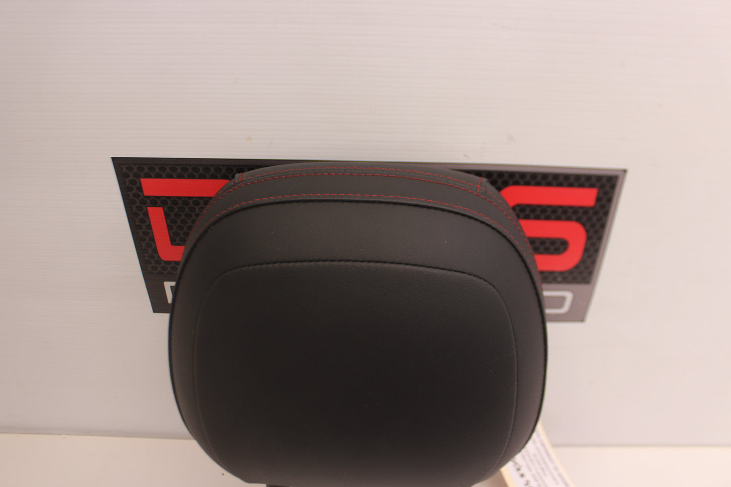 2014 Chevy SS Sedan Front RH Passenger Seat Headrest OEM - Day's Parts Yard