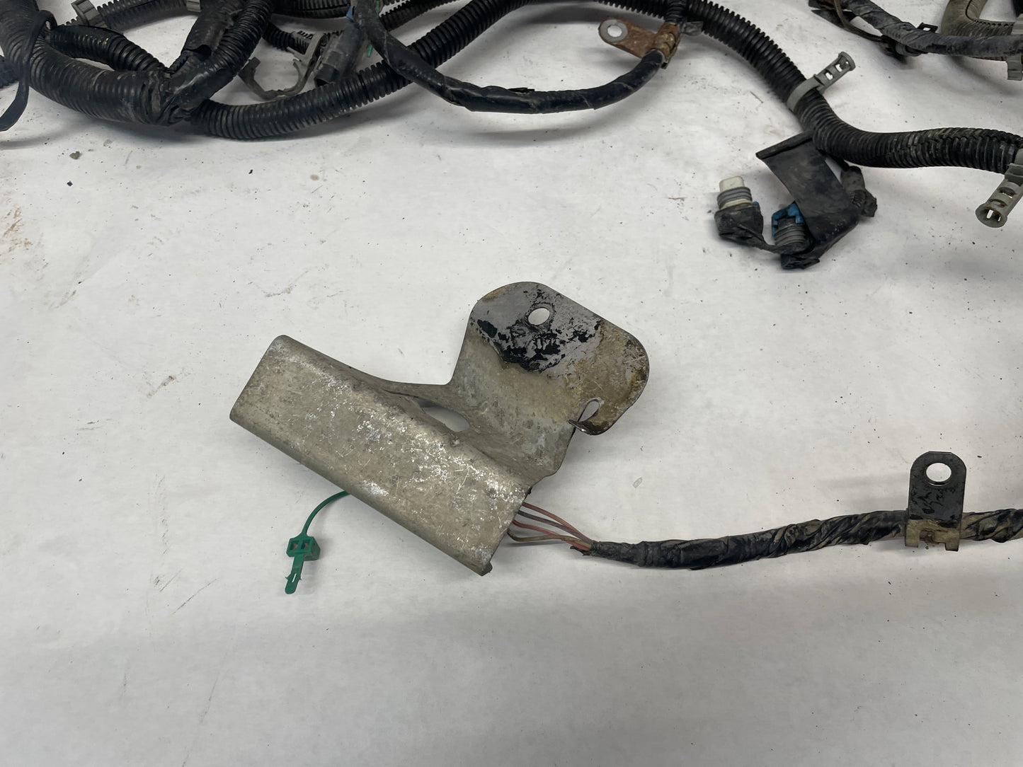 2006 Chevy Silverado C2500 Engine Motor Transmission Wire Wiring Harness OEM - Day's Parts Yard