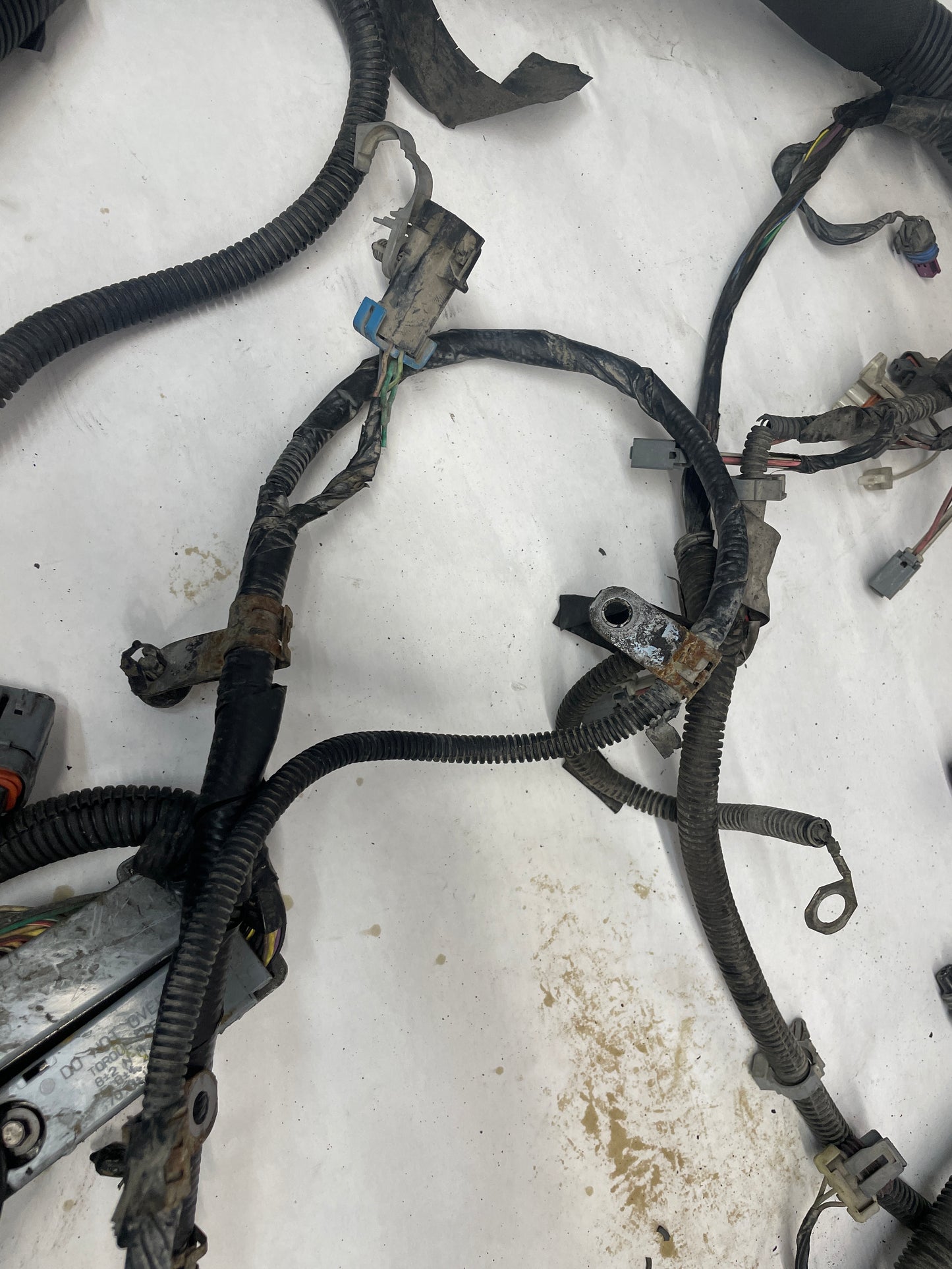 2006 Chevy Silverado C2500 Engine Motor Transmission Wire Wiring Harness OEM - Day's Parts Yard