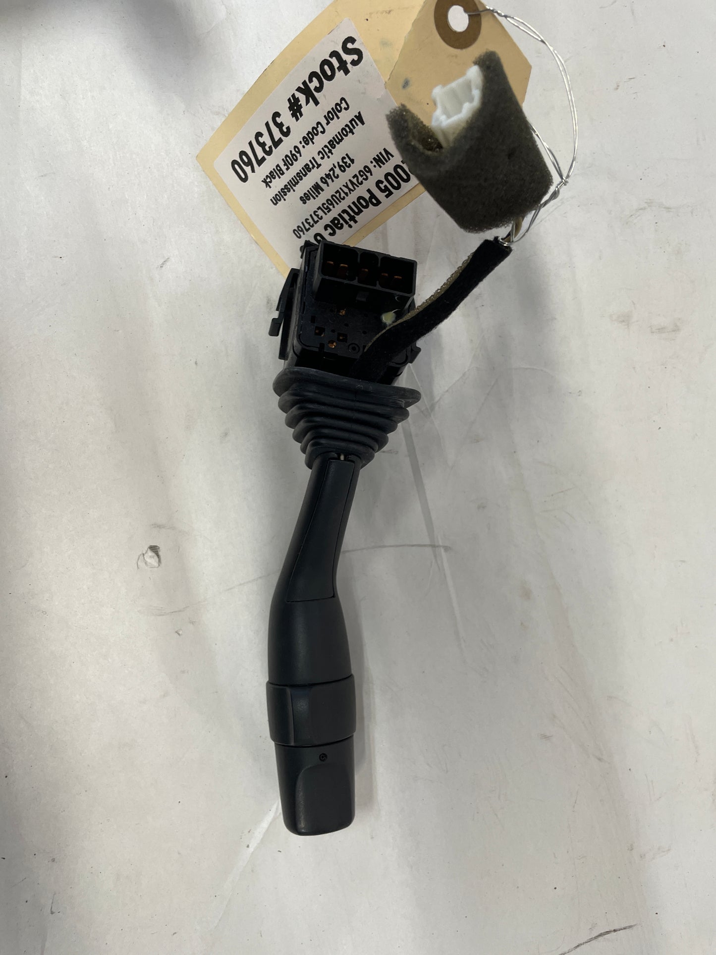 2005 Pontiac GTO Wiper Control Arm OEM - Day's Parts Yard