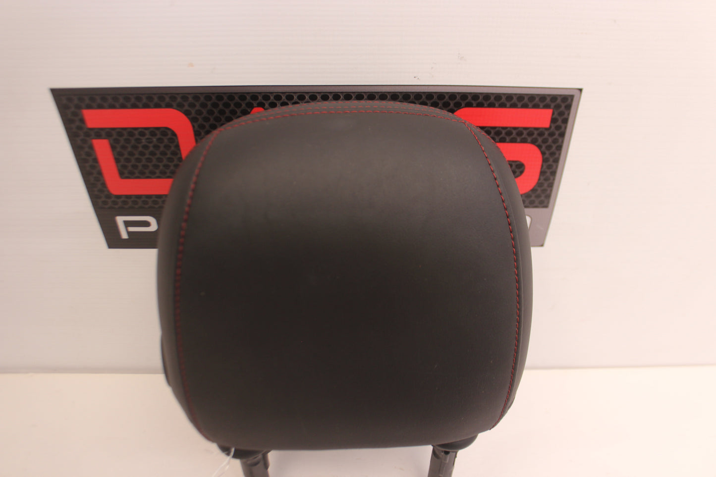 2014 Chevy SS Sedan Front RH Passenger Seat Headrest OEM - Day's Parts Yard