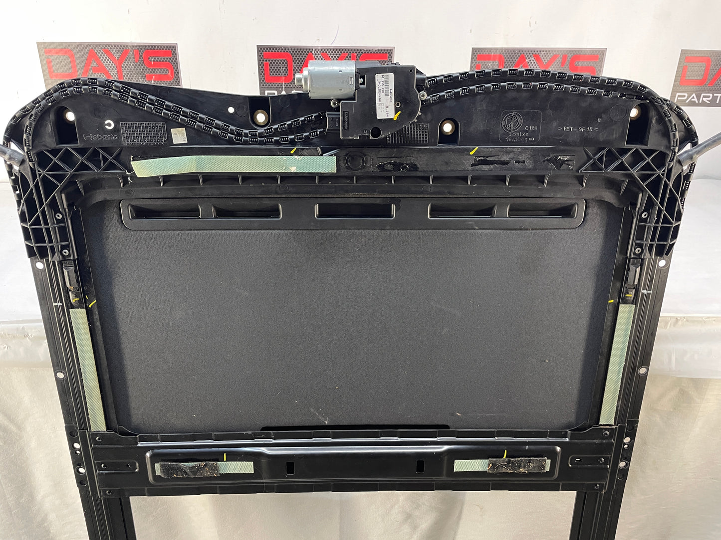 2009 Pontiac G8 Sun Moon Roof Sunroof Moonroof OEM - Day's Parts Yard