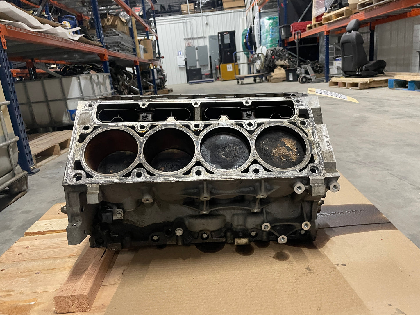 2006 Pontiac GTO 6.0L LS2 GEN IV 4 Short Block Engine Motor Core Rebuilder OEM - Day's Parts Yard
