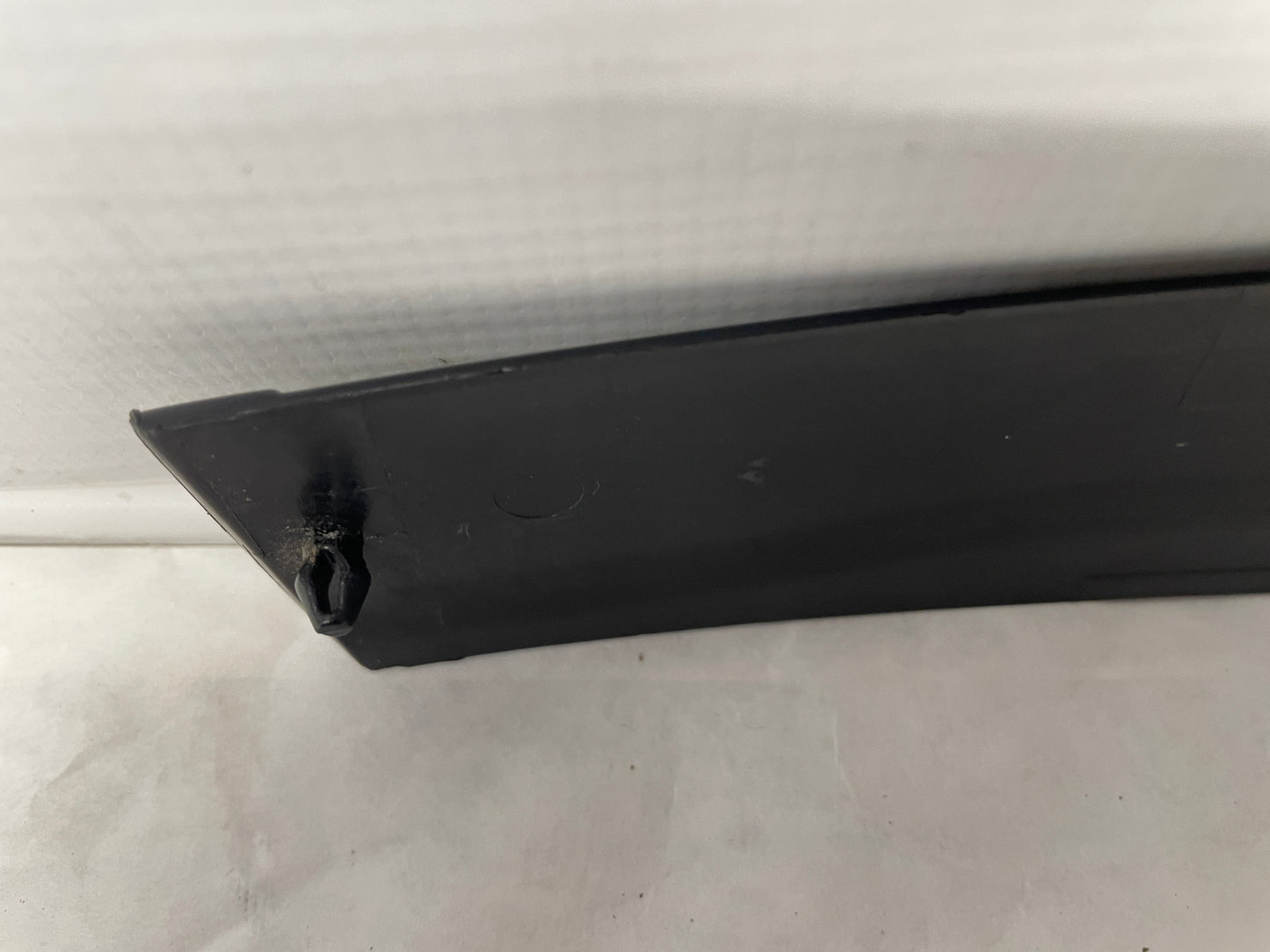 RH Passenger Exterior B Pillar Window Trim Cover Applique Molding OEM - Day's Parts Yard