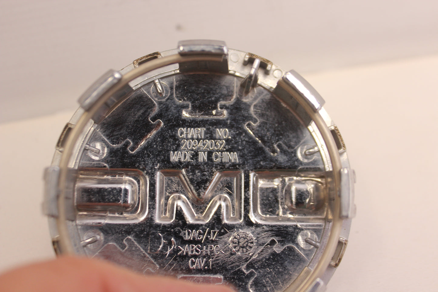 2014 GMC Sierra C1500 Center Wheel Cap OEM - Day's Parts Yard