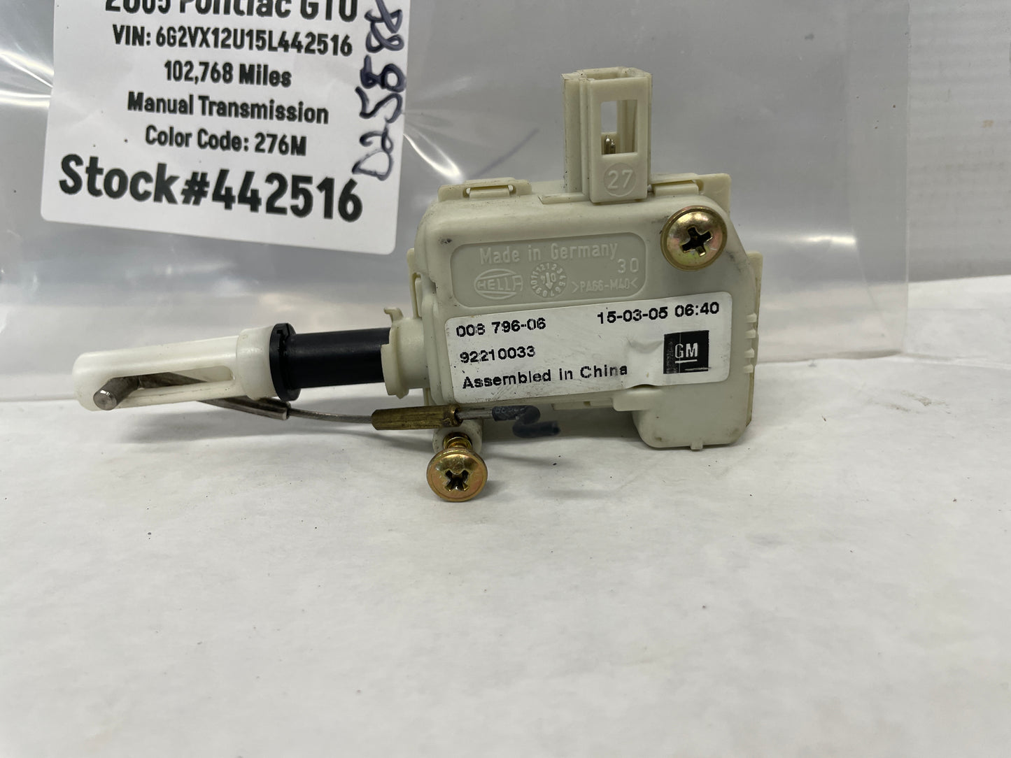 2005 Pontiac GTO Trunk Deck Lid Lock Actuator w/ Linkage OEM - Day's Parts Yard