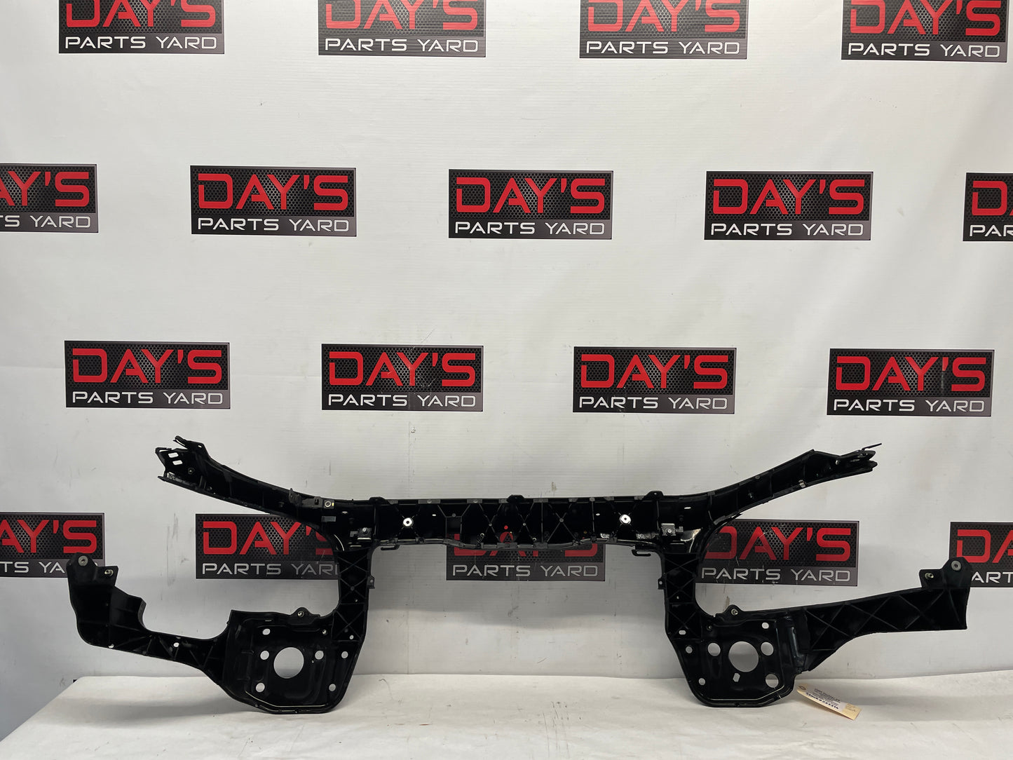 2009 Pontiac G8 Radiator Core Support Bracket - Day's Parts Yard