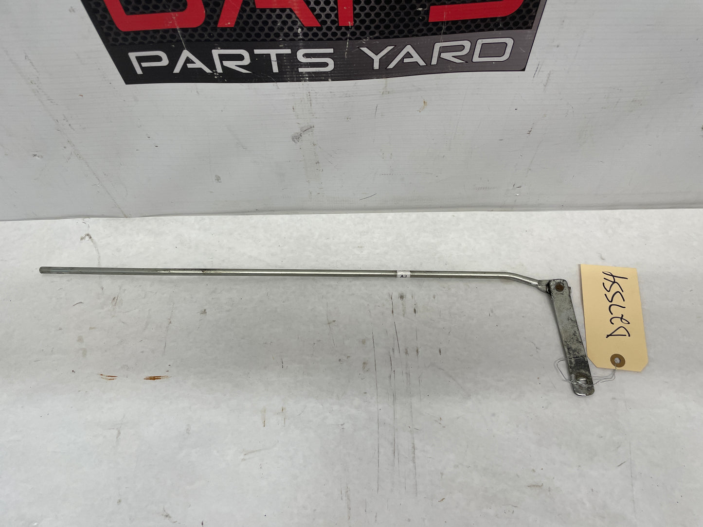 2009 Pontiac G8 GT Automatic Transmission Shifter Linkage Rod OEM - Day's Parts Yard