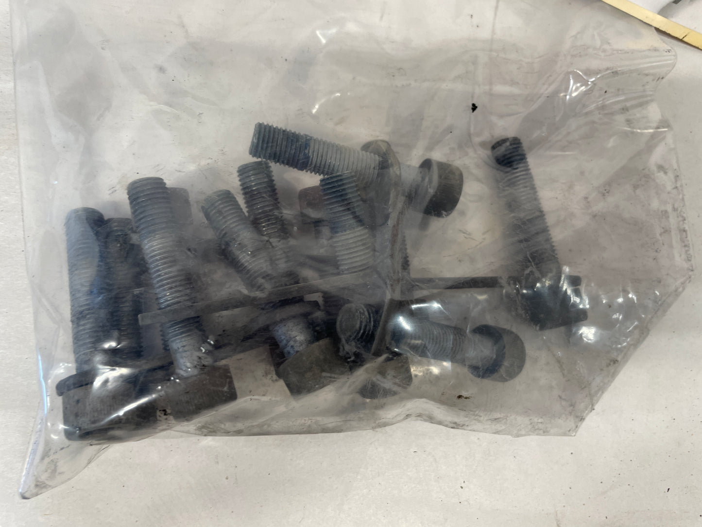2005 Pontiac GTO RH Passenger CV Axle Half Shaft OEM - Day's Parts Yard