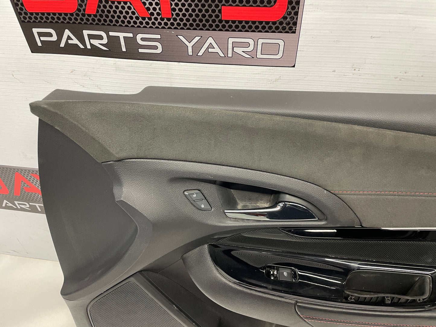 2017 Chevy SS Sedan RH Passenger Front Interior Door Panel OEM - Day's Parts Yard