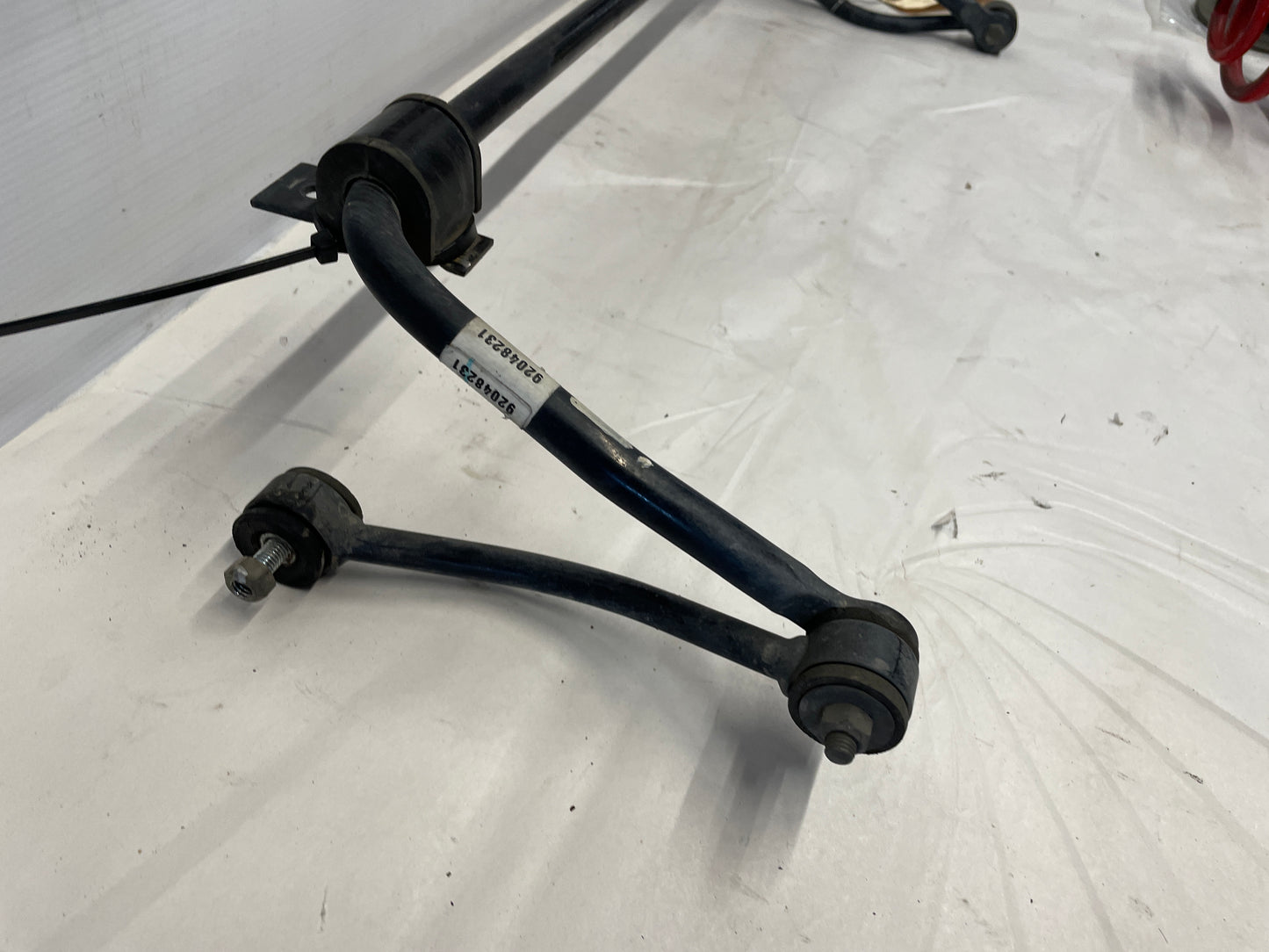 2005 Pontiac GTO Rear Stabilizer Sway Bar w/ Links OEM - Day's Parts Yard
