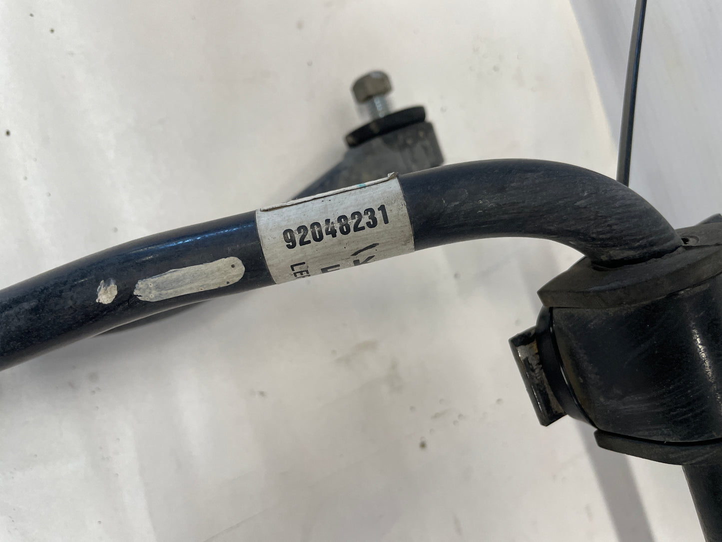 2005 Pontiac GTO Rear Stabilizer Sway Bar w/ Links OEM - Day's Parts Yard