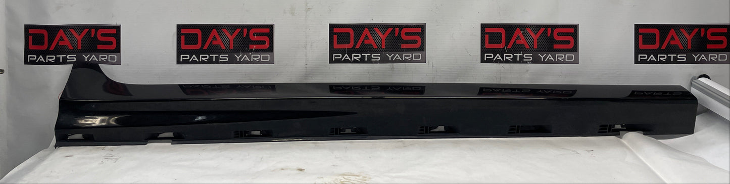 2016 Chevy SS Sedan RH Passenger Rocker Molding Side Skirt Panel Trim OEM - Day's Parts Yard