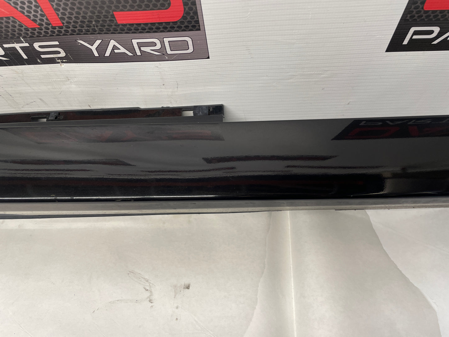 2016 Chevy SS Sedan RH Passenger Rocker Molding Side Skirt Panel Trim OEM - Day's Parts Yard
