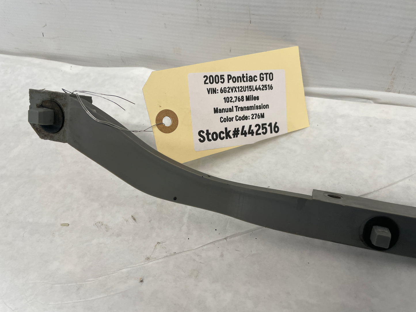 2005 Pontiac GTO Rear Bumper Brackets Guides Set 3 Piece OEM - Day's Parts Yard