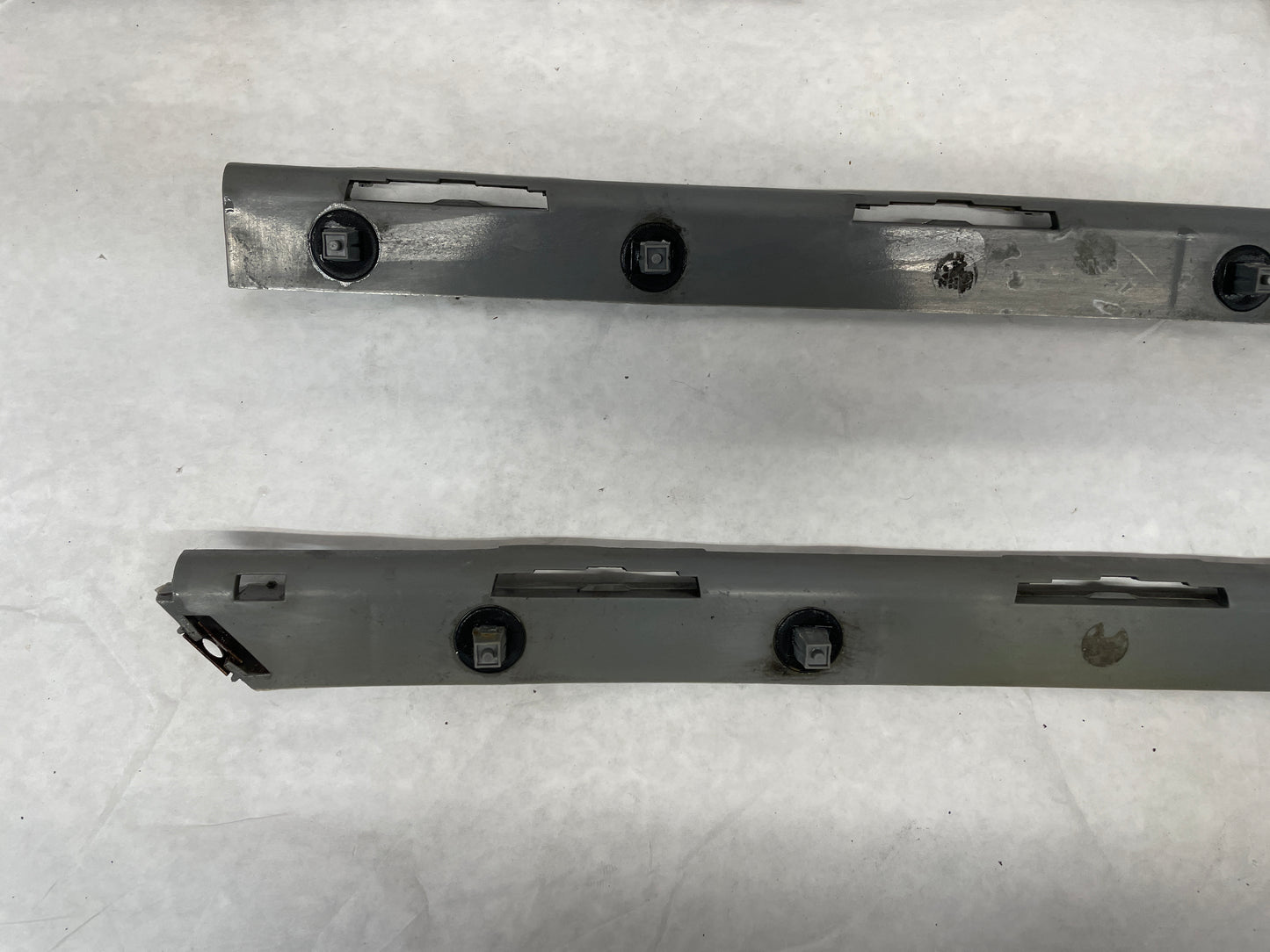 2005 Pontiac GTO Rear Bumper Brackets Guides Set 3 Piece OEM - Day's Parts Yard