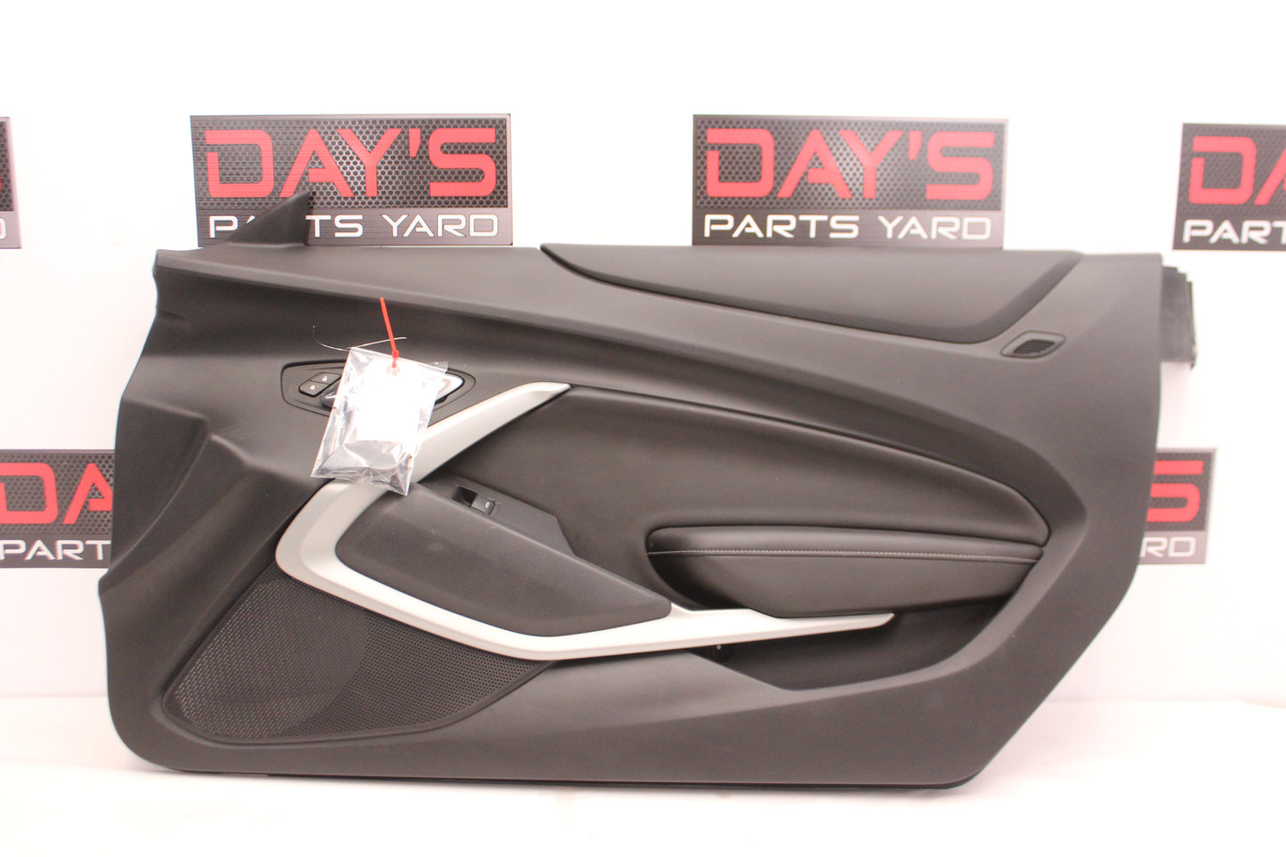 2017 Chevy Camaro SS 1LE RH Passenger Front Door Panel OEM - Day's Parts Yard
